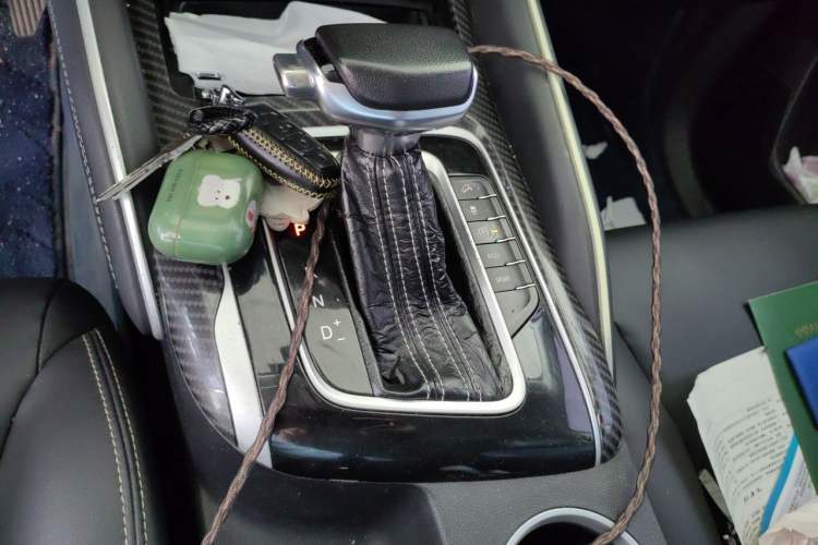 Used SAIC MAXUS D90 2017 2.0T Automatic Two-Wheel Drive Mercury Gear Lever