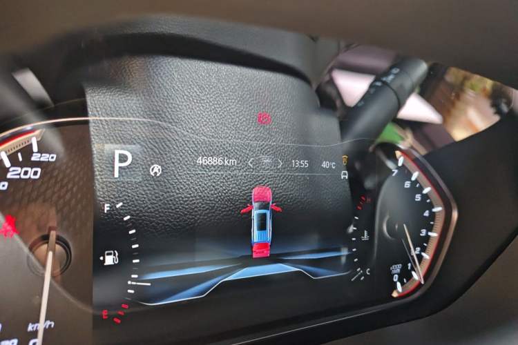 Used SAIC MAXUS D90  Odometer Close Up