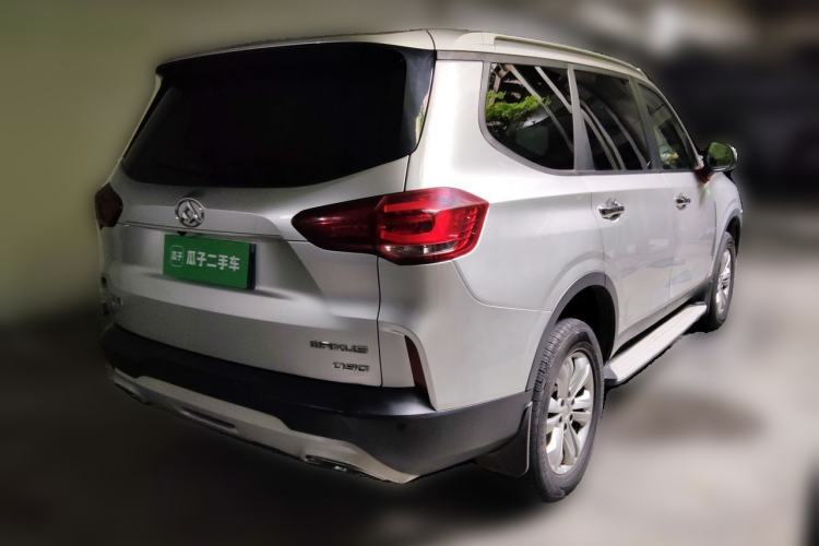 Used SAIC MAXUS D90 2017 2.0T Automatic Two-Wheel Drive Mercury Base Edition Rear Right 45 Deg