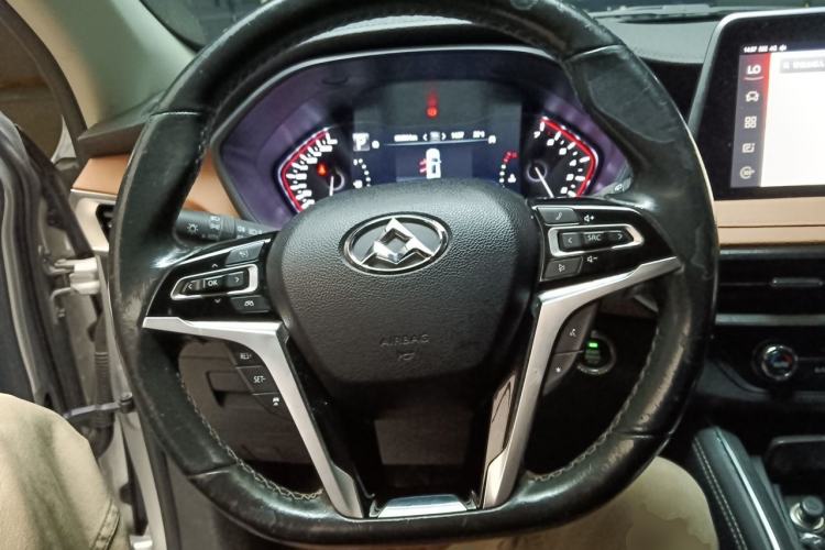 Used SAIC MAXUS D90 2017 2.0T Automatic All-Wheel Drive Polaris Steering Wheel