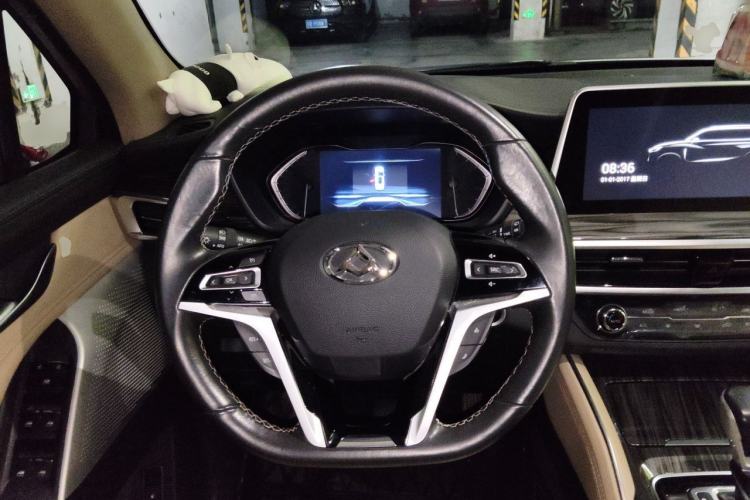 Used SAIC MAXUS D90 2017 2.0T Automatic Two-Wheel Drive Mercury Base Edition Steering Wheel