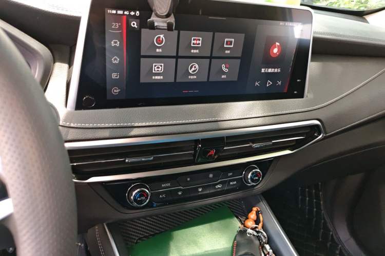 Used SAIC MAXUS D90 2017 2.0T Automatic Two-Wheel Drive - Uranus Audio And AC Panel