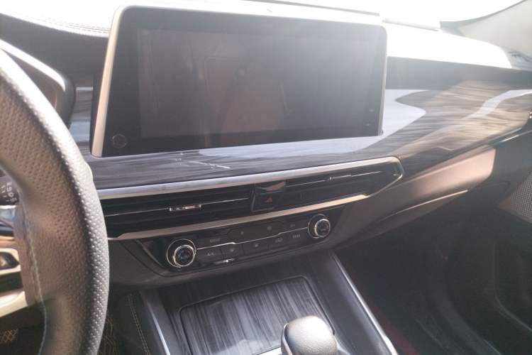 Used SAIC MAXUS D90 2017 2.0T Automatic All-Wheel Drive Sirius Audio And AC Panel