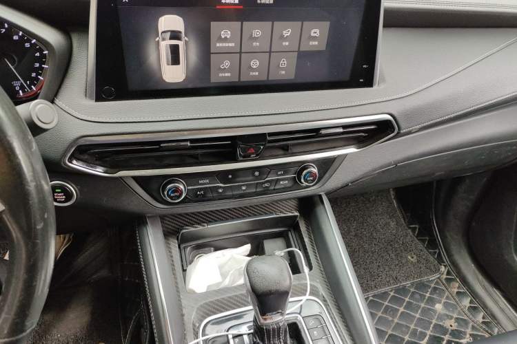 Used SAIC MAXUS D90 2017 2.0T Automatic Two-Wheel Drive - Uranus Audio And AC Panel