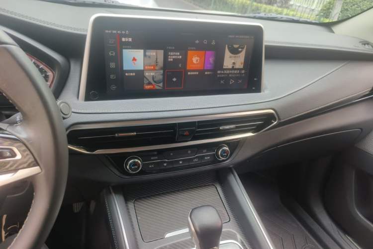 Used SAIC MAXUS D90 2017 2.0T Automatic All-Wheel Drive Sirius Audio And AC Panel