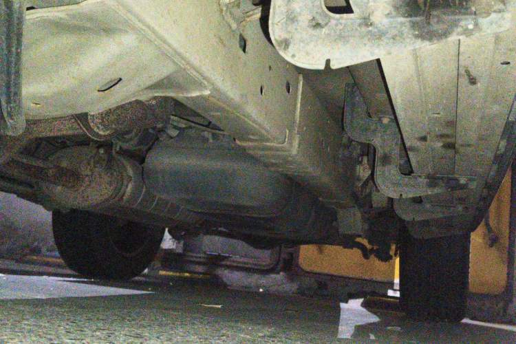 Used SAIC MAXUS D90 2017 2.0T Automatic Two-Wheel Drive Mercury Chassis Front Left