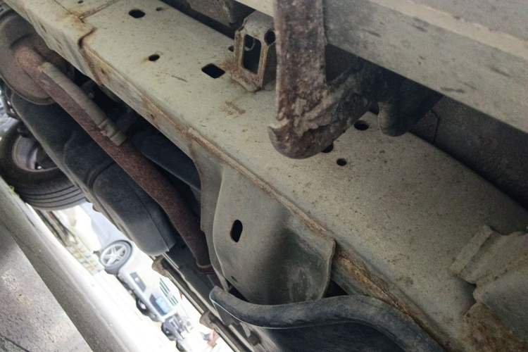Used SAIC MAXUS D90 2017 2.0T Automatic Two-Wheel Drive - Uranus Chassis Front Right