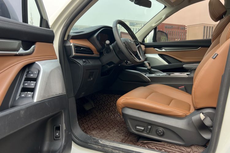 Used SAIC MAXUS D90  Driver Seat