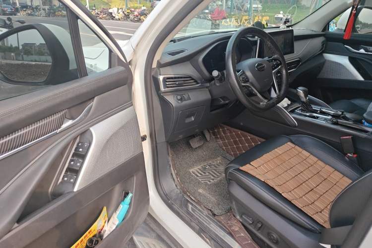Used SAIC MAXUS D90 2017 2.0T Automatic Two-Wheel Drive - Uranus Driver Seat