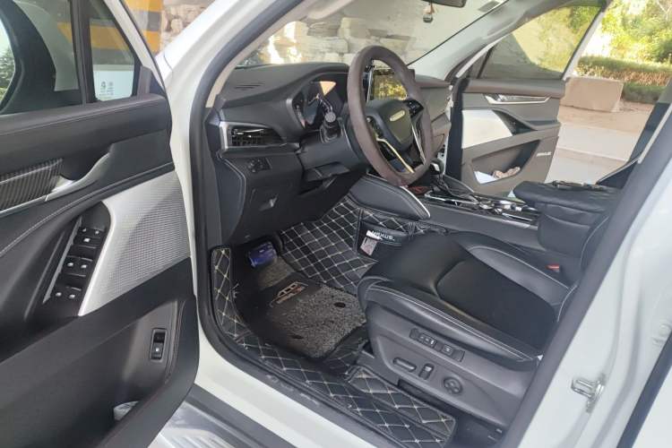Used SAIC MAXUS D90 2017 2.0T Automatic All-Wheel Drive Sirius Driver Seat