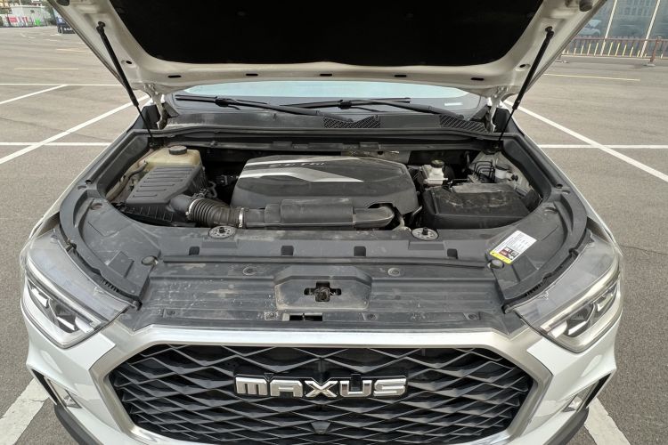 Used SAIC MAXUS D90  Engine Bay