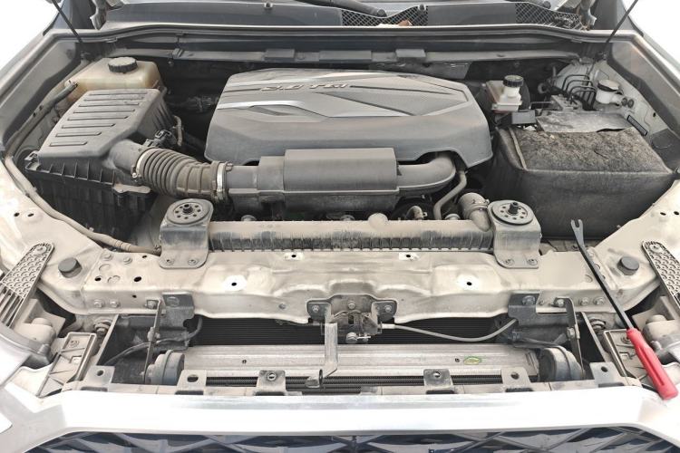 Used SAIC MAXUS D90 2017 2.0T Automatic Two-Wheel Drive - Uranus Engine Bay