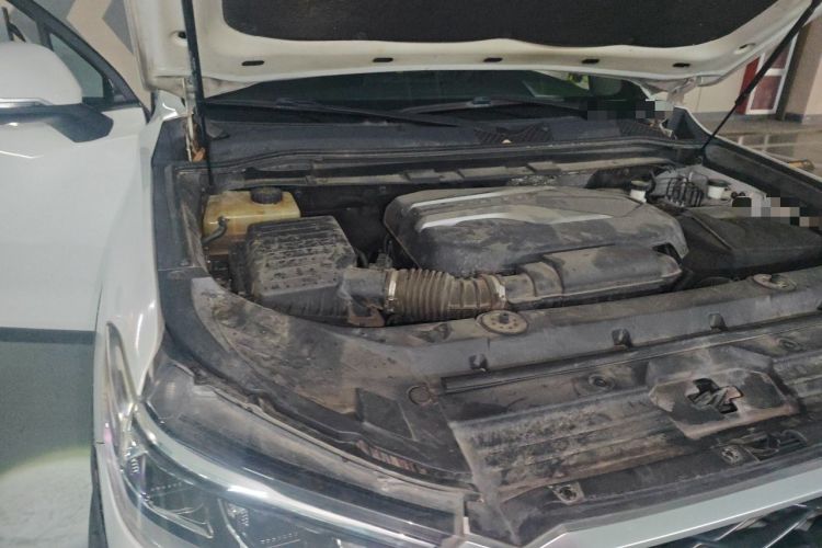 Used SAIC MAXUS D90 2017 2.0T Automatic All-Wheel Drive Sirius Engine Bay Right
