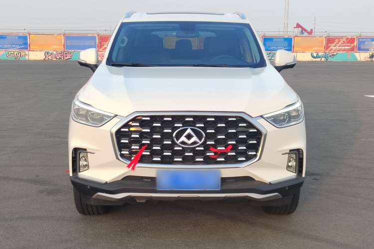 Used SAIC MAXUS D90 2017 2.0T Automatic Two-Wheel Drive - Uranus Exterior 2