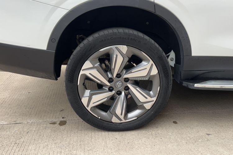 Used SAIC MAXUS D90 2017 2.0T Automatic All-Wheel Drive Polaris Exterior 5