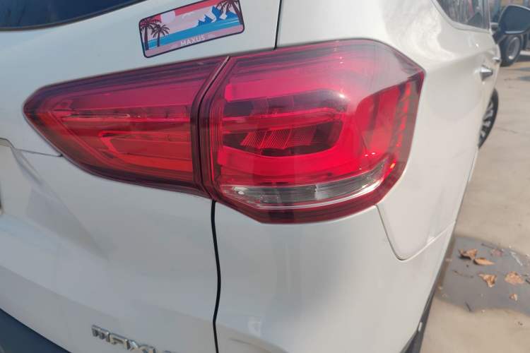 Used SAIC MAXUS D90 2017 2.0T Automatic Two-Wheel Drive - Uranus Exterior 6