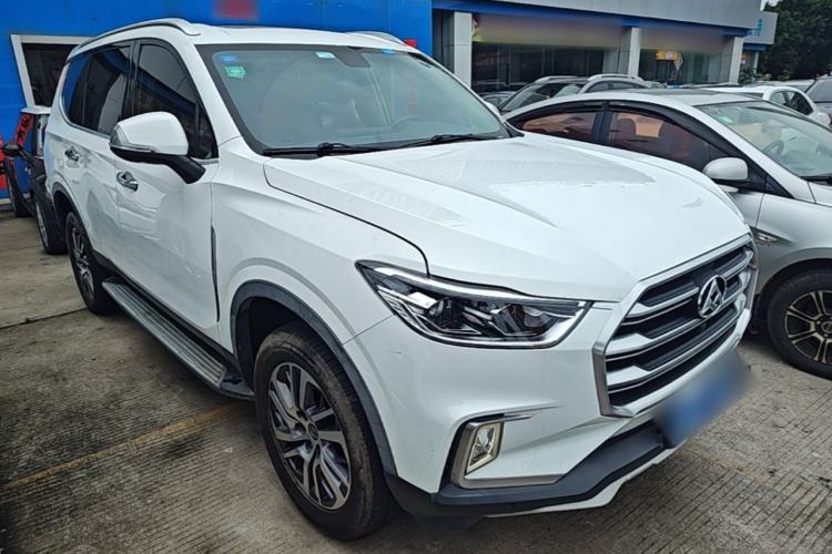 Used SAIC MAXUS D90 2017 2.0T Automatic Two-Wheel Drive - Uranus Front Right 45 Deg