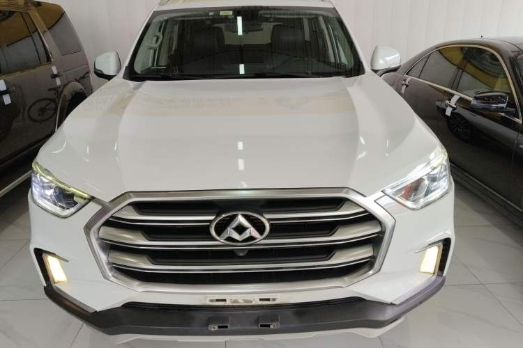 Used SAIC MAXUS D90 2017 2.0T Automatic Two-Wheel Drive - Uranus Front