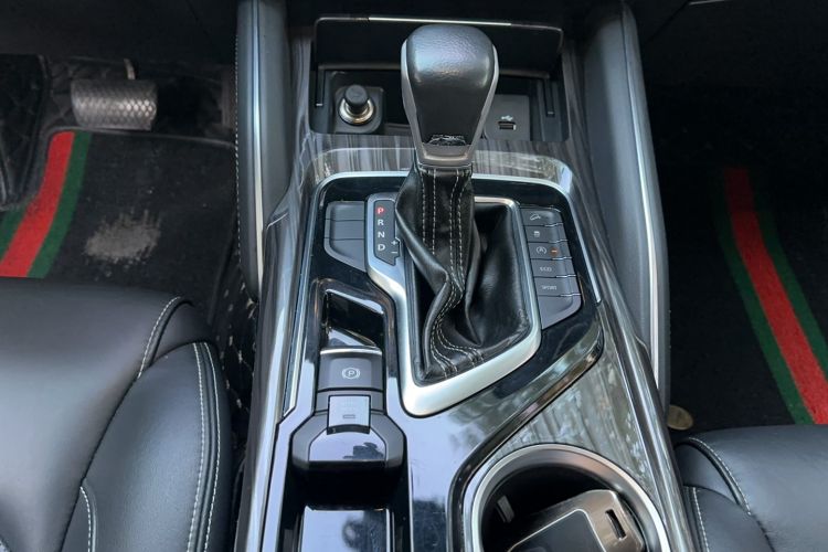 Used SAIC MAXUS D90 2017 2.0T Automatic Two-Wheel Drive - Uranus Gear Lever
