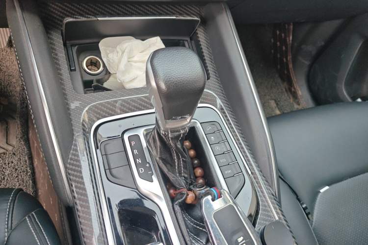 Used SAIC MAXUS D90 2017 2.0T Automatic Two-Wheel Drive - Uranus Gear Lever