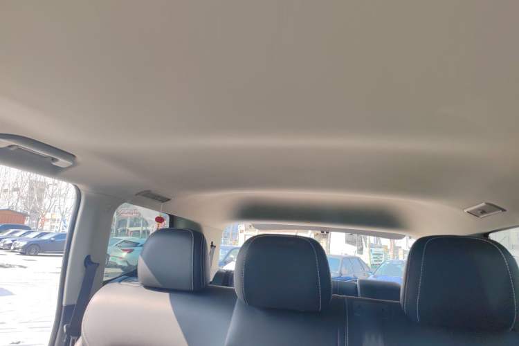 Used SAIC MAXUS D90 2017 2.0T Automatic Two-Wheel Drive - Uranus Headliner