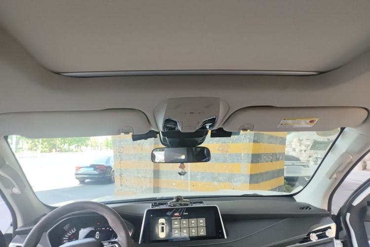 Used SAIC MAXUS D90 2017 2.0T Automatic All-Wheel Drive Sirius Headliner
