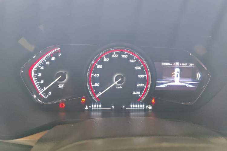 Used SAIC MAXUS D90 2017 2.0T Manual Two-Wheel Drive Mars Base Edition Instrument Cluster
