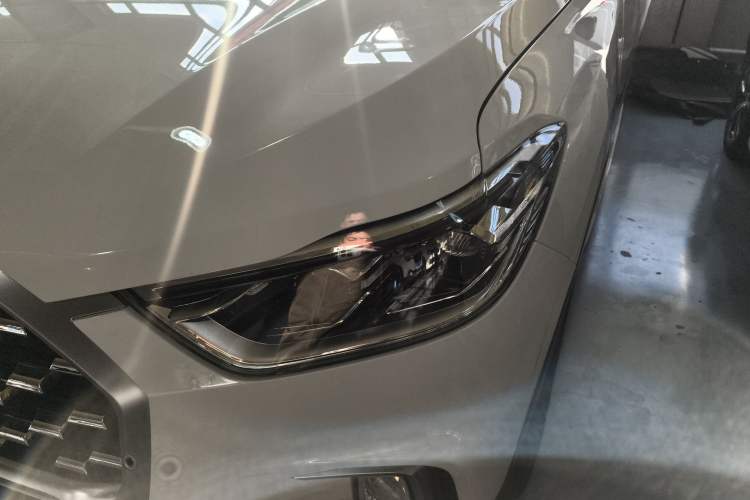 Used SAIC MAXUS D90 2017 2.0T Automatic Two-Wheel Drive Mercury Left Front Headlight