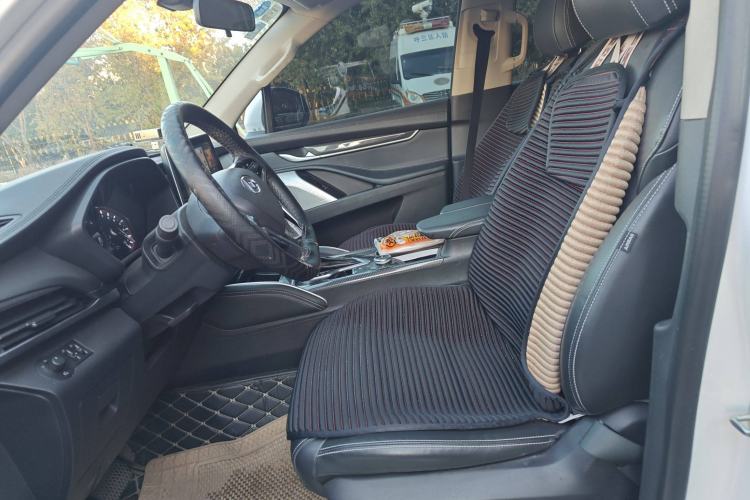 Used SAIC MAXUS D90 2017 2.0T Automatic All-Wheel Drive Sirius Left Front Seat