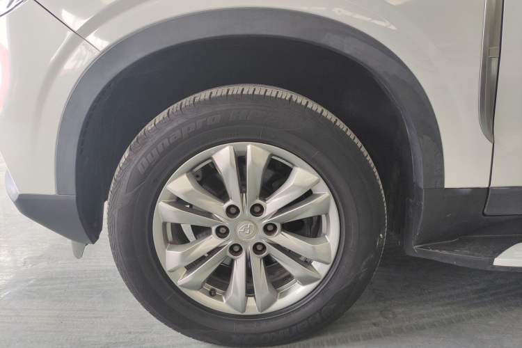 Used SAIC MAXUS D90 2017 2.0T Automatic All-Wheel Drive Sirius Left Front Wheel Hub