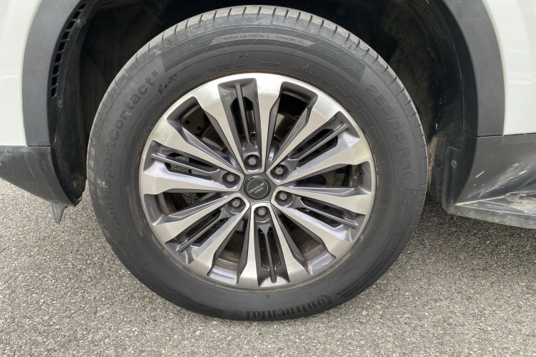 Used SAIC MAXUS D90  Left Front Wheel Hub