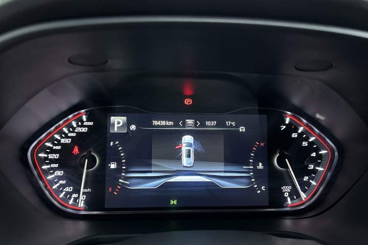 Used SAIC MAXUS D90 2017 2.0T Automatic All-Wheel Drive Sirius Odometer Close Up