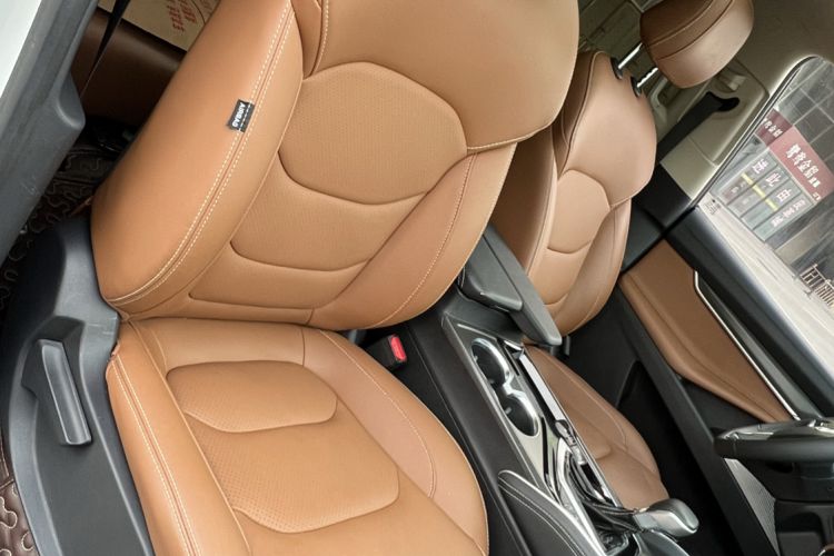 Used SAIC MAXUS D90  Right Front Seat