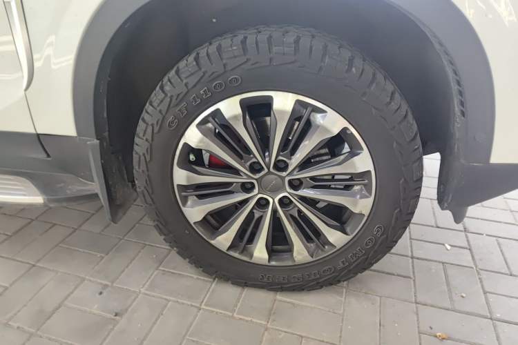 Used SAIC MAXUS D90 2017 2.0T Automatic All-Wheel Drive Sirius Right Front Wheel Hub