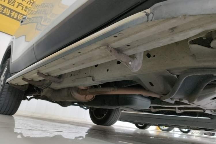 Used SAIC MAXUS D90 2017 2.0T Automatic Two-Wheel Drive - Uranus Right Side Sill