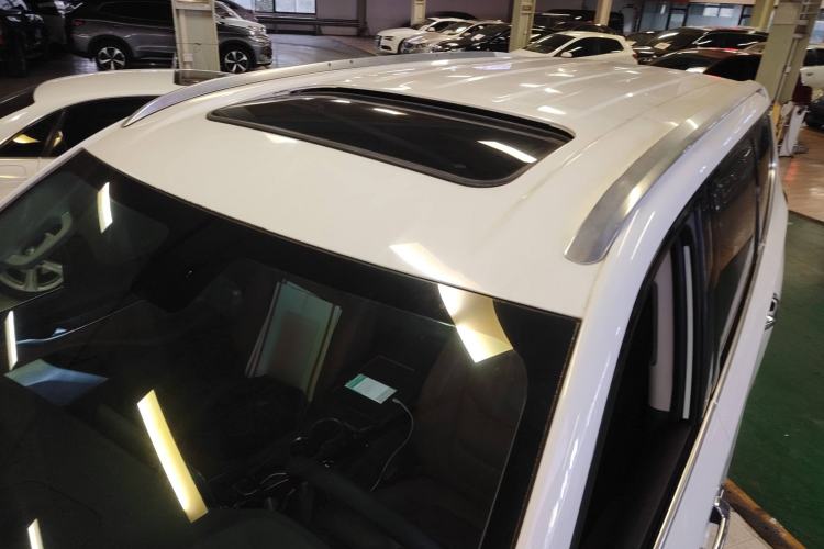 Used SAIC MAXUS D90 2017 2.0T Automatic All-Wheel Drive Sirius Roof