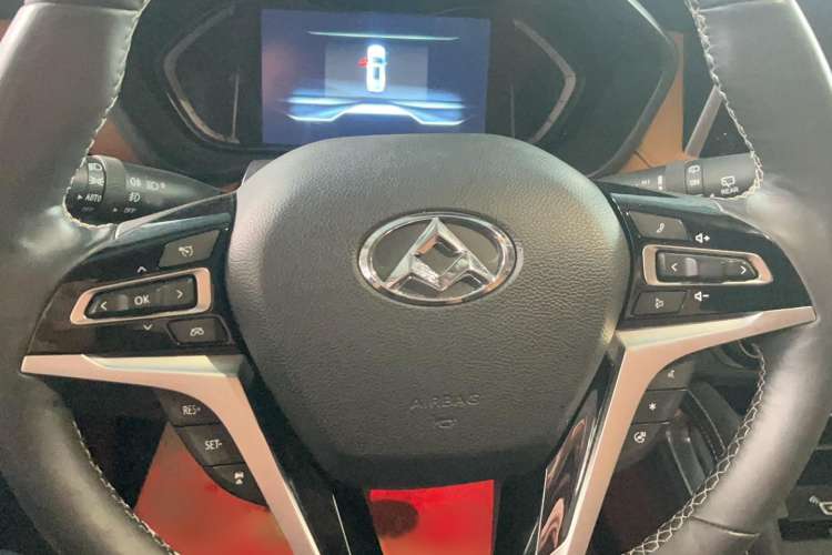 Used SAIC MAXUS D90 2017 2.0T Automatic All-Wheel Drive Polaris Steering Wheel