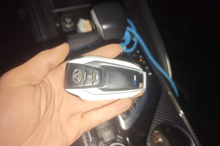 Used SAIC MAXUS D90 2017 2.0T Automatic All-Wheel Drive Sirius Vehicle Key
