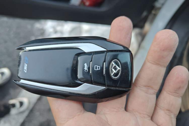 Used SAIC MAXUS D90 2017 2.0T Automatic All-Wheel Drive Sirius Vehicle Key