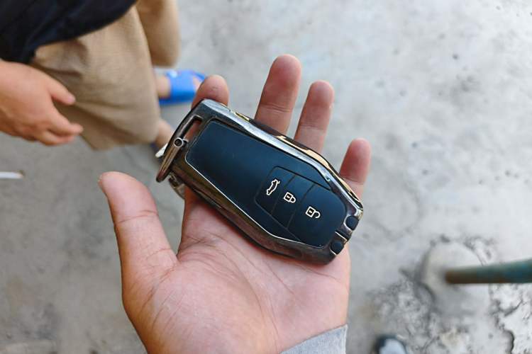 Used SAIC MAXUS D90 2017 2.0T Automatic All-Wheel Drive Sirius Vehicle Key