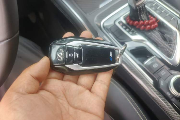Used SAIC MAXUS D90 2017 2.0T Automatic All-Wheel Drive Sirius Vehicle Key