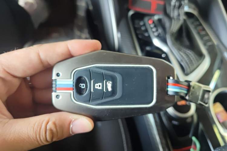 Used SAIC MAXUS D90 2017 2.0T Automatic All-Wheel Drive Sirius Vehicle Key