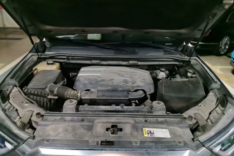 Used SAIC MAXUS D90 2017 2.0T Automatic Two-Wheel Drive - Uranus Engine Bay