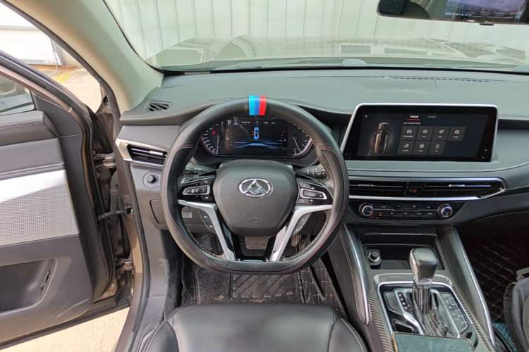 Used SAIC MAXUS D90 2017 2.0T Automatic Two-Wheel Drive - Uranus Steering Wheel