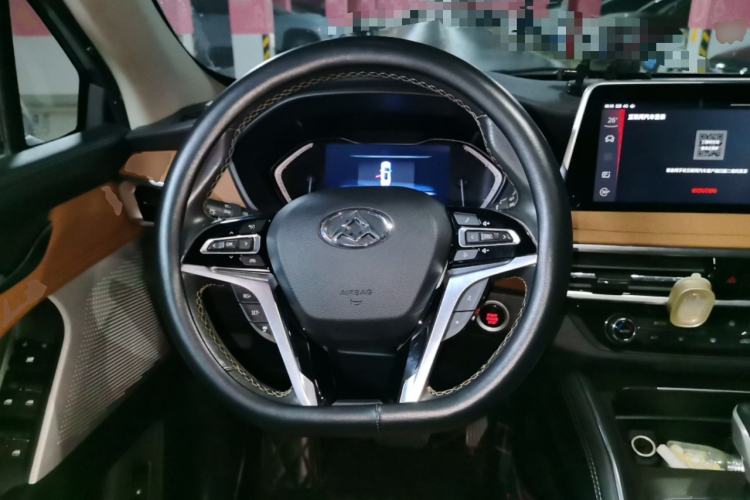 Used SAIC MAXUS D90 2017 2.0T Automatic Two-Wheel Drive - Uranus Steering Wheel