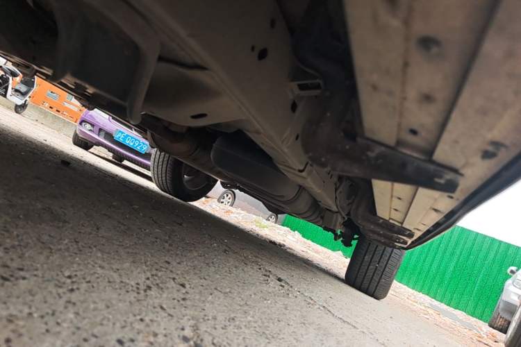 Used SAIC MAXUS D90  Chassis Front Left