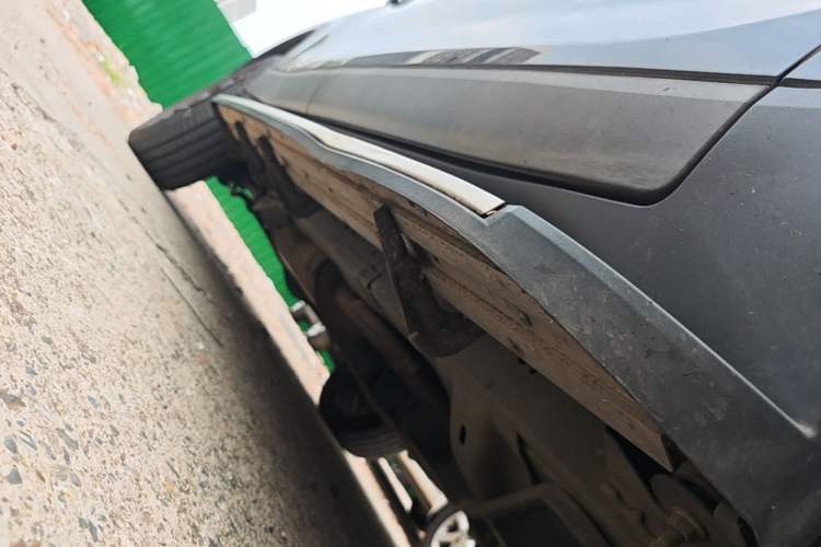Used SAIC MAXUS D90  Chassis Front Right