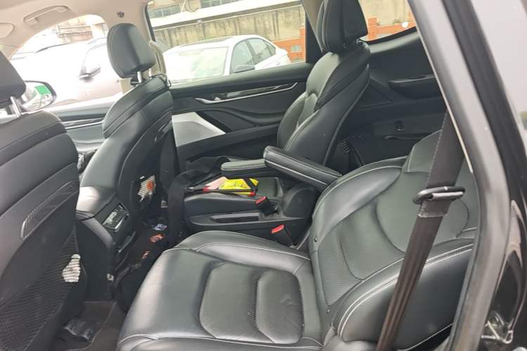 Used SAIC MAXUS D90  Left Rear Seat