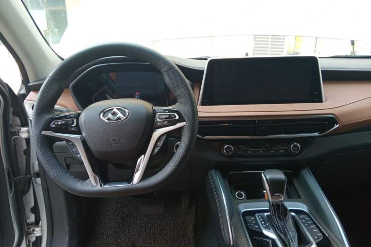 Used SAIC MAXUS D90  Center Console