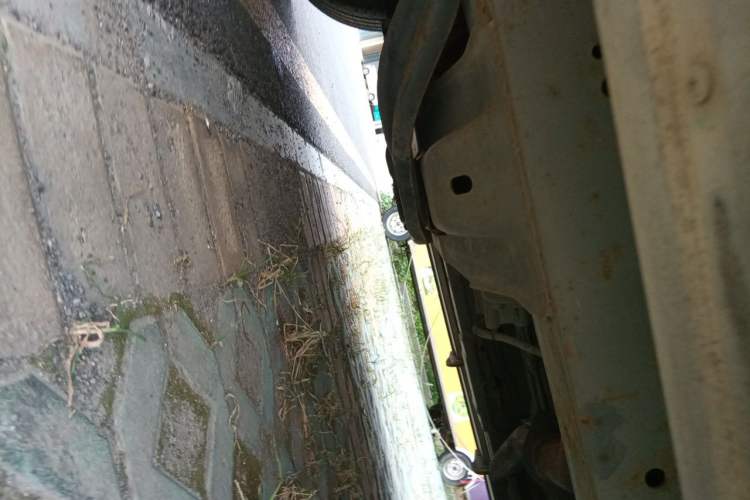 Used SAIC MAXUS D90  Chassis Front Left